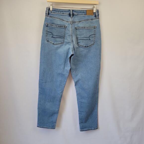 American Eagle Outfitters Mom Jeans Light Wash Size 6 - Picture 4 of 14